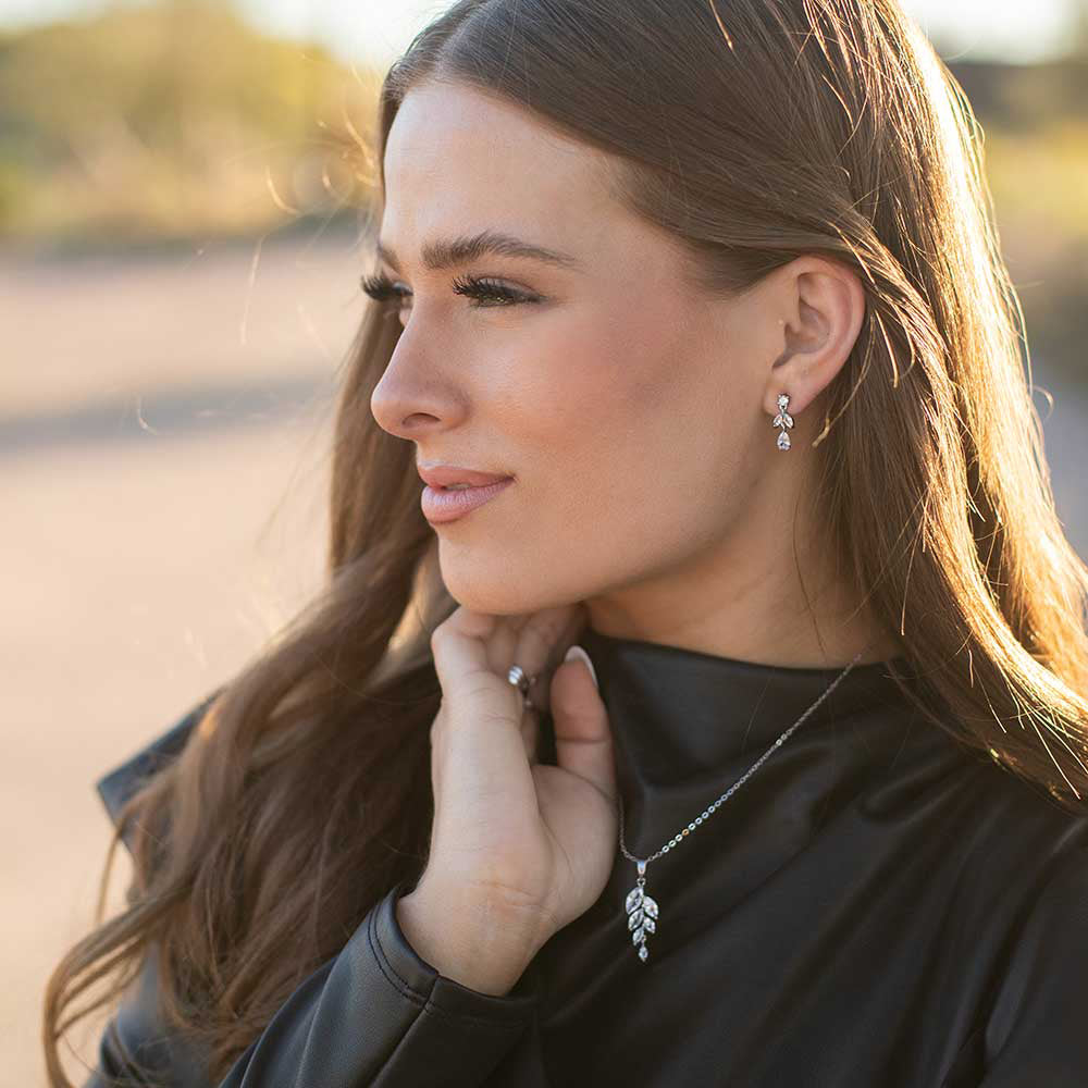 Falling Petals Crystal Jewelry Set